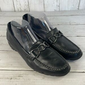 ECCO Loafer/Moc with Brushed Nickle/Titanium Look Accent "Buckle"